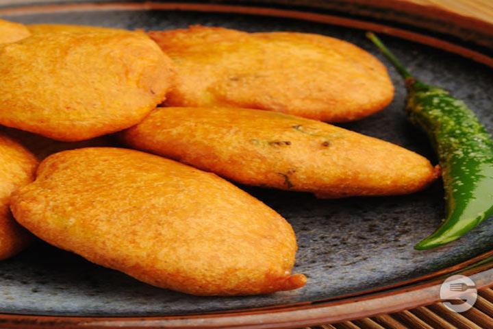 Aloo Pakoras - Le Gandhi