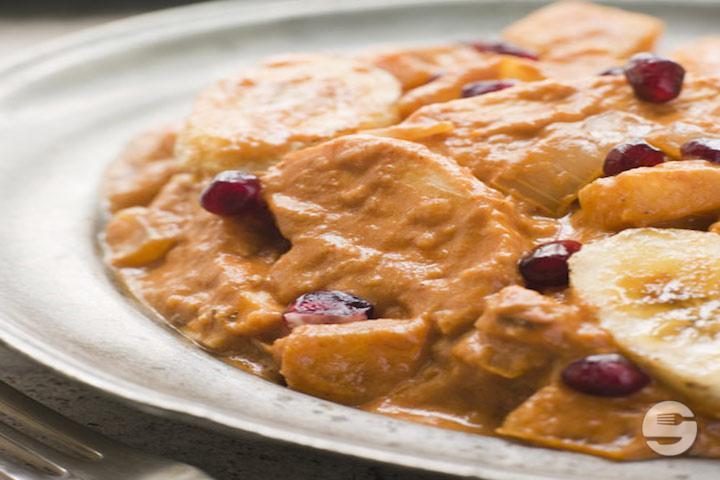 Murgh Kela Kari - Le Gandhi