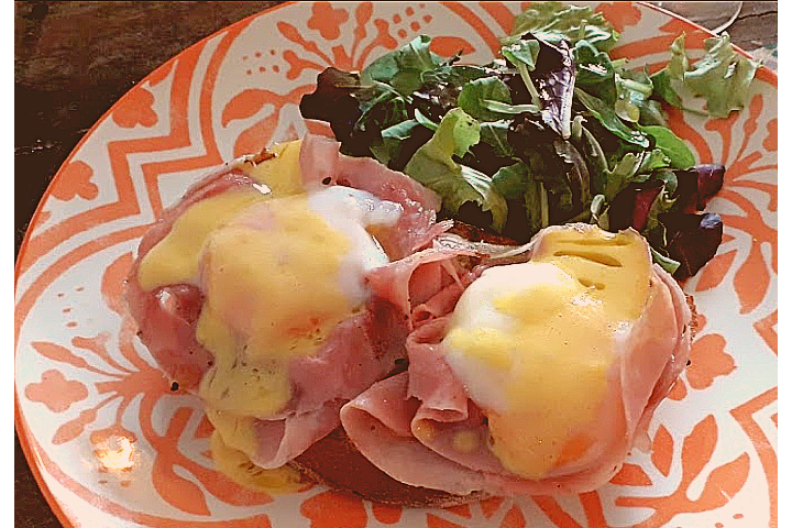 Benedict - Barbacoa Brunch