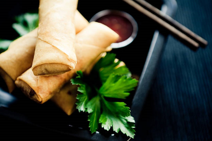 Chicken Spring Rolls - Le P'tit Exo