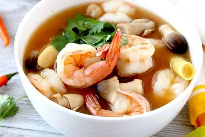 Tom Yum Shrimp Soup - Le P'tit Exo