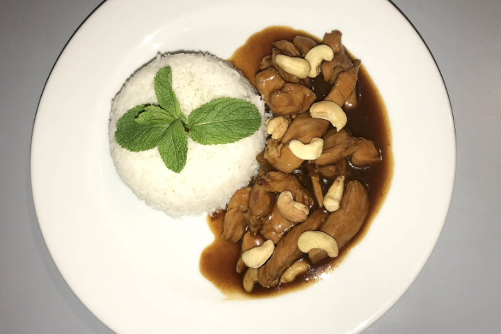 Poulet aux Noix de Cajou - Le P'tit Exo