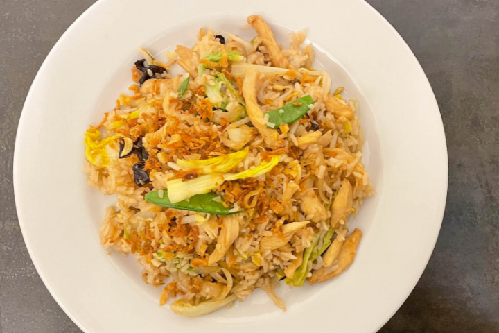 Stir-Fried Rice with Chicken - Le P'tit Exo