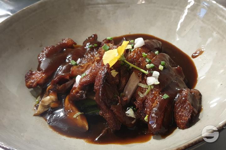 Crispy Duck with Hoisin Sauce - Jaï Thai