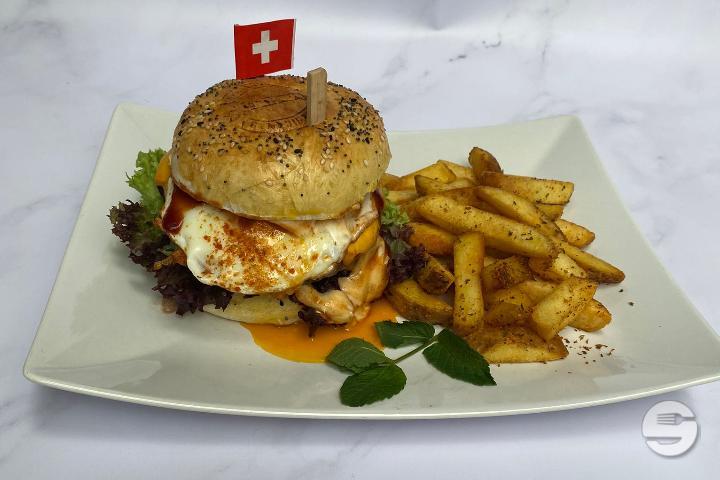 Royal Cheeseburger - Texas Mexican