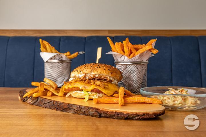 Le Chicken Burger - The Burger Factory
