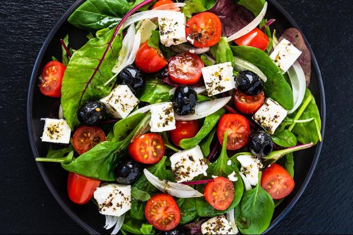 Greek Salad - Pizza Uno