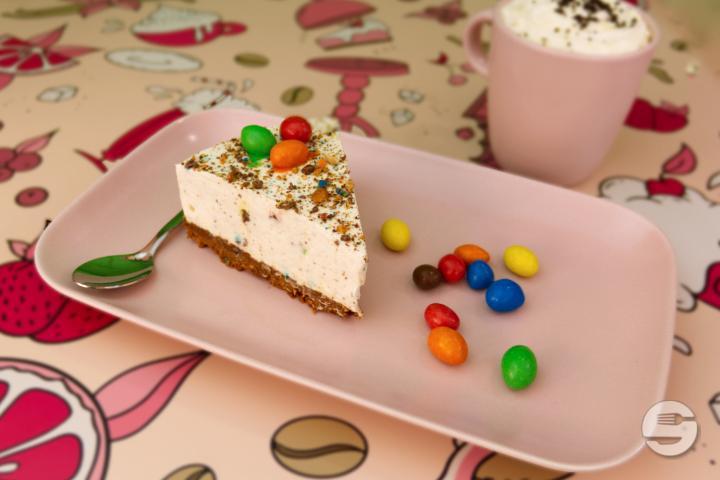 M&M's Cheesecake - Drippy