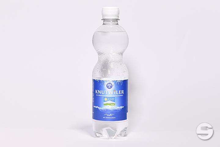Knutwiler blue with carbonic acid - Migros Take Away Zug