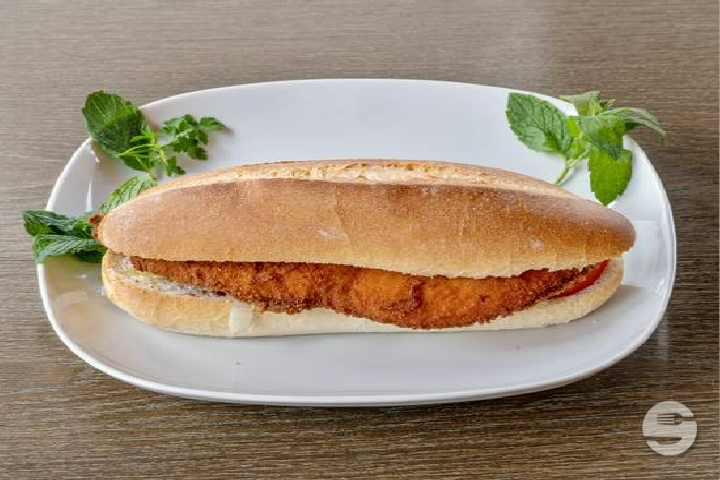 Sandwich mit paniertem Pouletschnitzel - Awania Pizza Burger