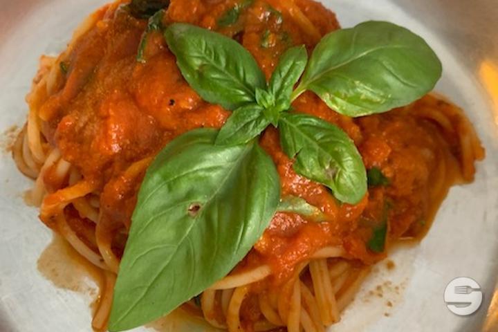 Spaghetti "Verrigni" - Cacio & Pepe
