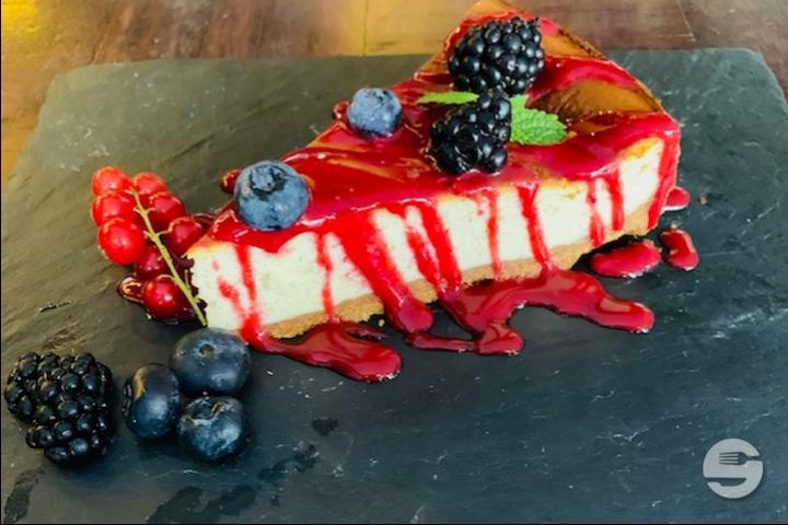 Cheesecake aux Fruits Rouges - Cacio & Pepe