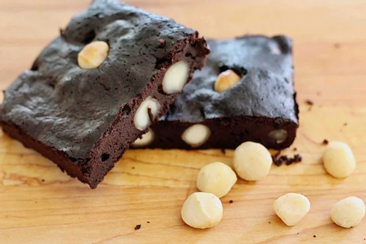 Keto Flourless Chocolate Brownie - Lin Switzerland