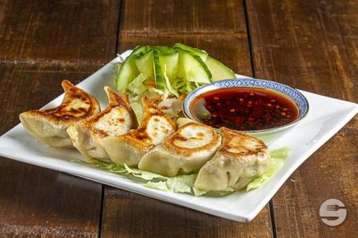 7. Pork and Shrimps Ravioli - Rong Town