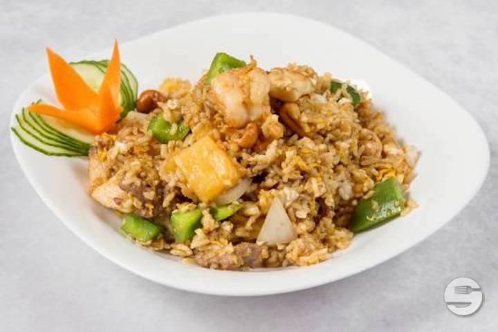 20. Fried Rice with Vegetables - Rong Town