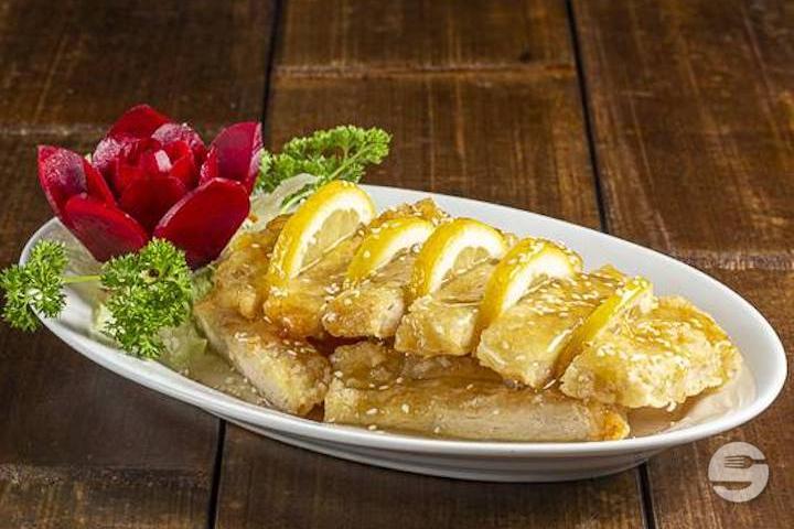 37. Chicken Rice with Lemon - Rong Town