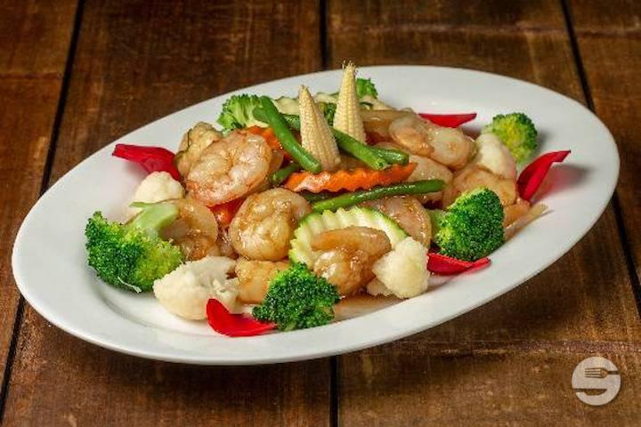 72. Shrimps Rice with Basil - Rong Town