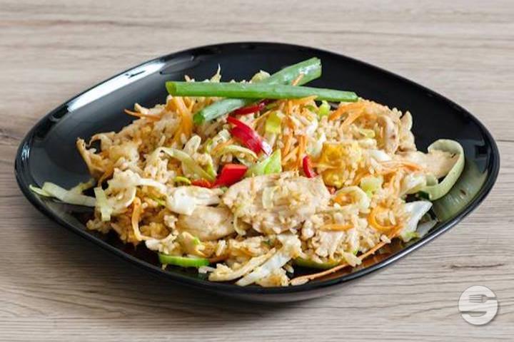 Chicken Sautéed with Thai Chilli - Rong Town