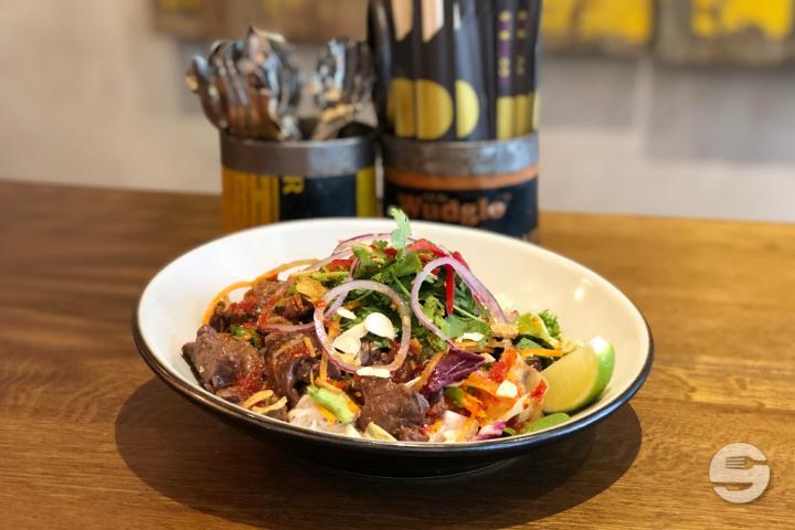 Ginger Noodle Salad (spicy) - Nooba Kesselhaus