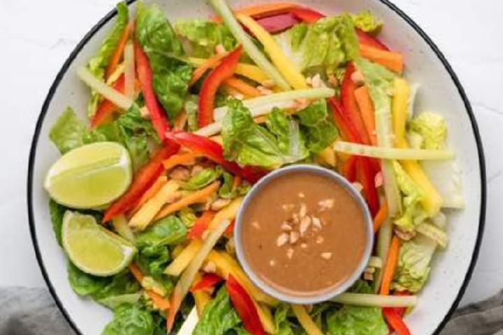Mixed salad - Grand Asia Restaurant