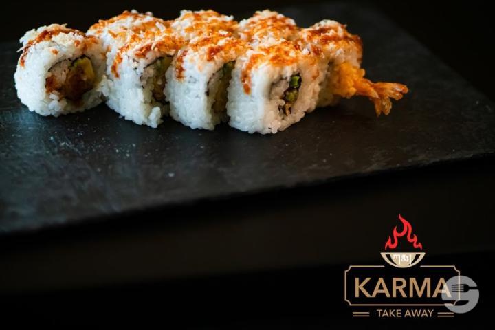 Crunchy Shrimps ( Crevetten frittiert, Mayonnaise, Avocado, Crunchy Tempura )8Stk. - Karma Take Away
