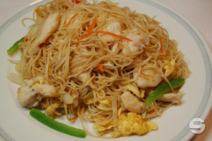 75. Nouilles Sautées au Poulet - Jia Ming
