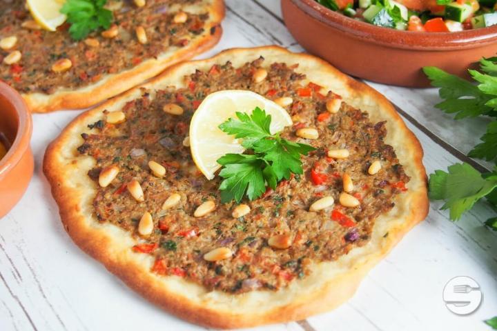 Lahmacun Végétarien - Ali's Pizza & Kebab