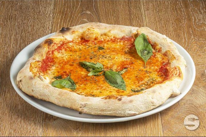 Pizza Marguerita - Ali's Pizza & Kebab
