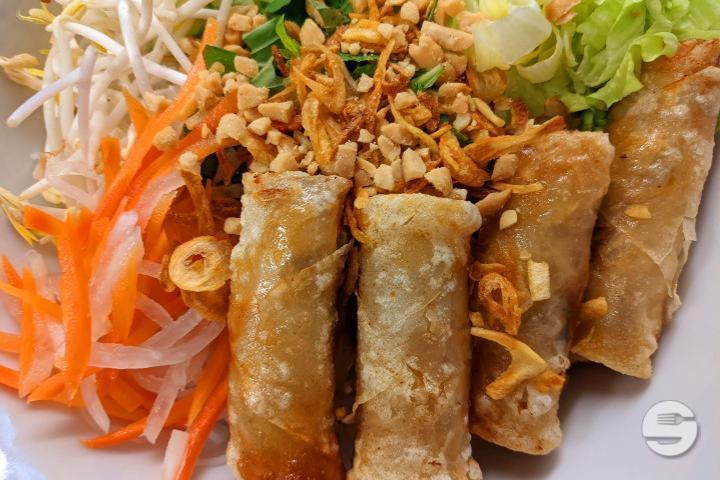 Bún Bò Xào - Noodle salad with fried beef - Kim Ngoc Take-Away