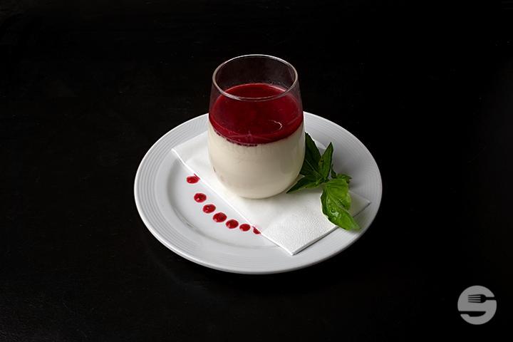 Homemade Panna Cotta - La Romantica