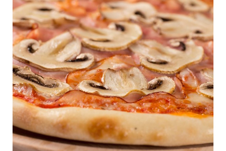 Prosciutto & Funghi Pizza - ASCOT Pizza & Kebab
