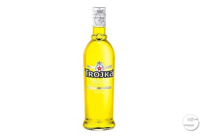 Trojka Vodka Likör Yellow 0,7l - Sprit'n'More