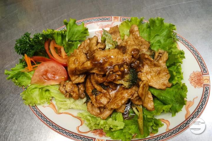 Meat salad - Chez Udon