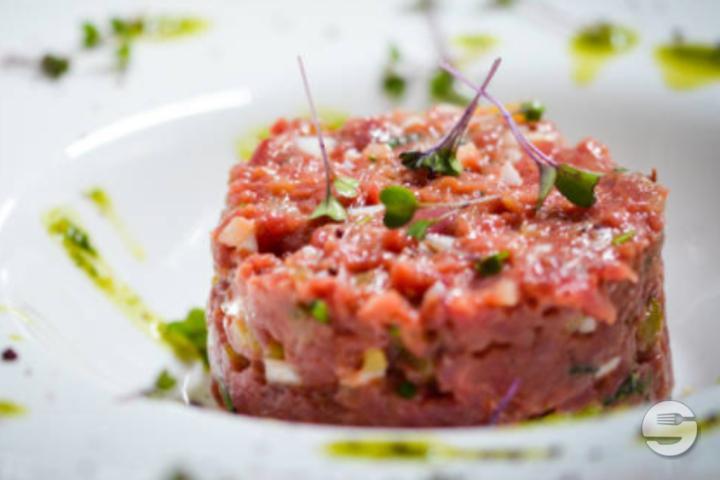 Tartare di manzo a coltello - Ristorante Guna