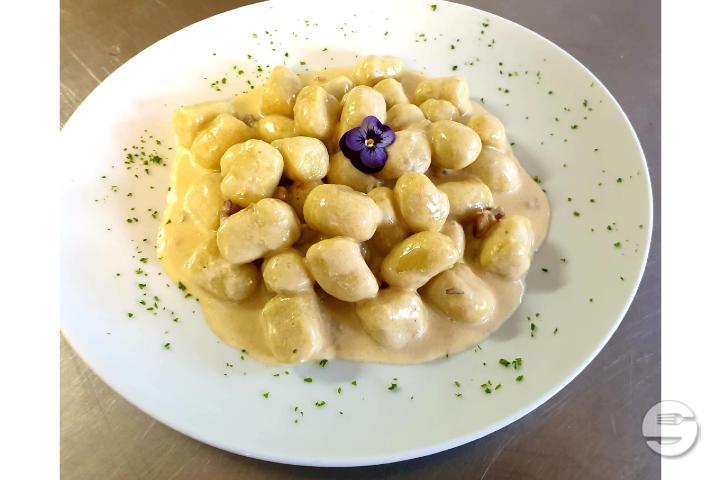Gnocchi Zola noci - Ristorante Guna