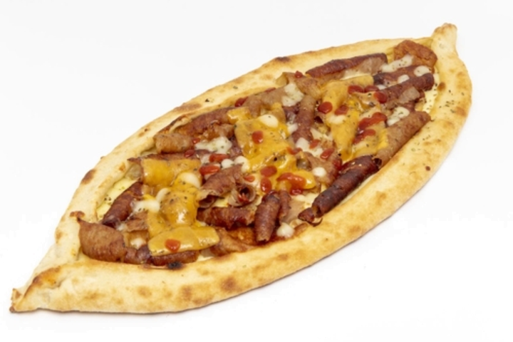 Pide mit Dönerfleisch - Nan Take Away Restaurant