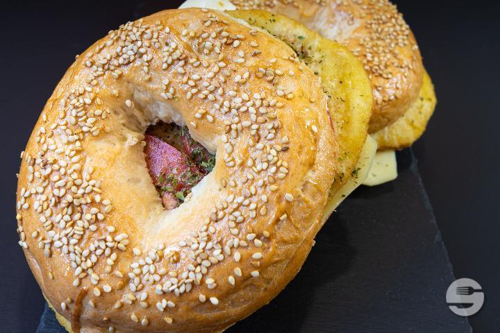 Bagel Poulet - Loops & Coffee