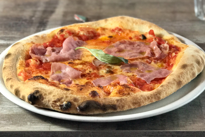Pizza Prosciutto Famiglia - Pronto Pizza