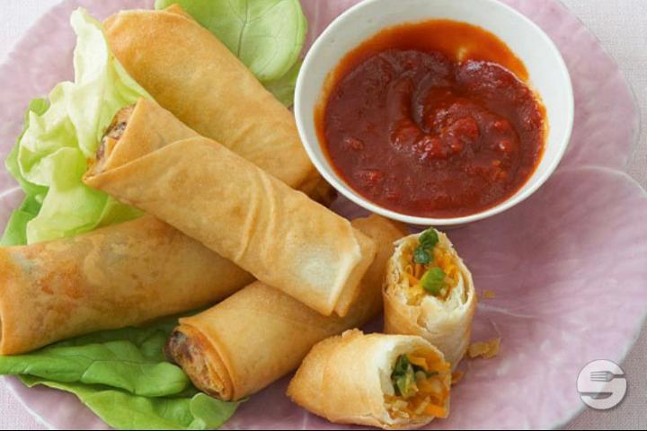 Spring rolls vegetarian (1 piece) - Royal Asia Spice