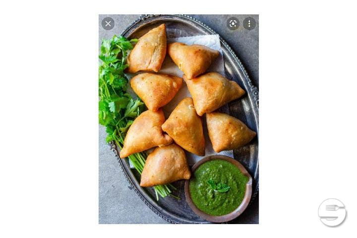 Samosa with chicken meat (1 piece) - Royal Asia Spice