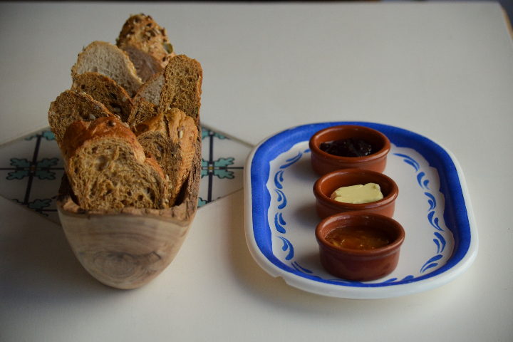 Tartines - beurre - confiture - Montfalcon