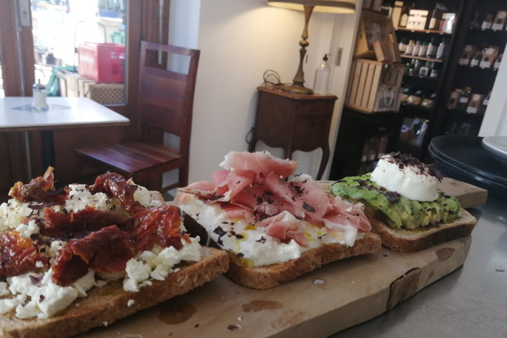 Trio de toasts - Montfalcon
