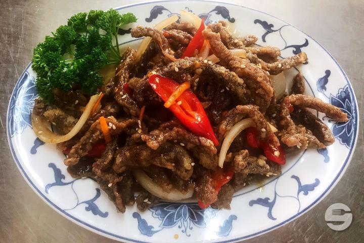 62. Hot and Crispy Beef Straws - Hong Kong City