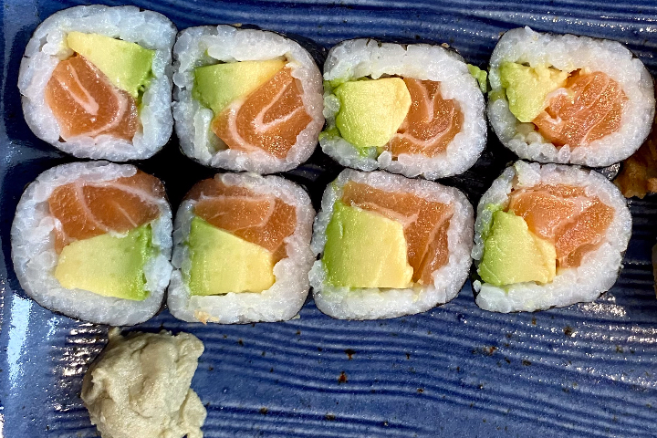 Maki Saumon & Avocat - Kiku Sushi