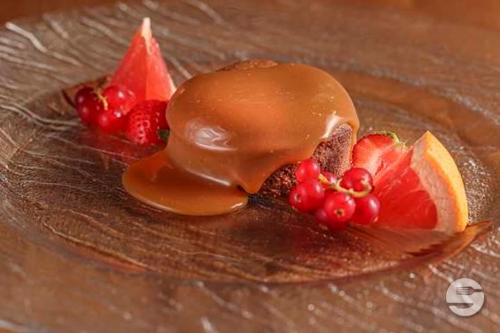 Moelleux with Chocolate and Salted Butter Caramel - Restaurant des Tunnels