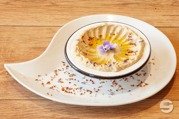 Hummus of the Month - Au Coeur du Liban