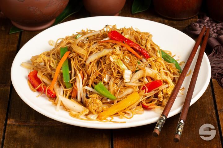 Stir-Fried Noodles with Chicken and Mixed Vegetables - Panda Express