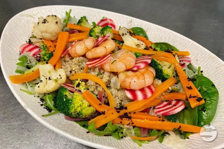 Quinoa Salad - Pescatarien by Diyarah