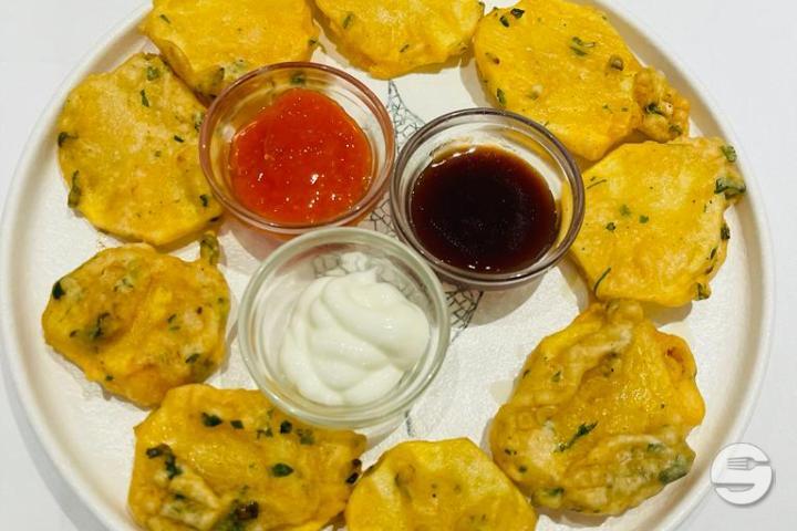 Punjabi Bhajiya - Indian Street Food