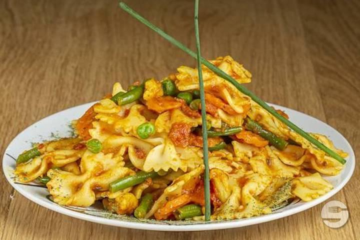 Pasta Vegetarian Curry - Happy Indian